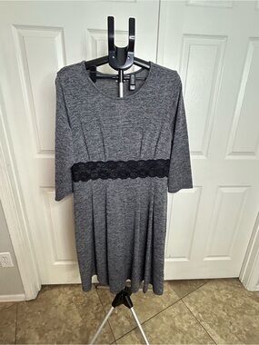 Cato Heather Gray Midi Dress with Black Lace Waistband 18/20W